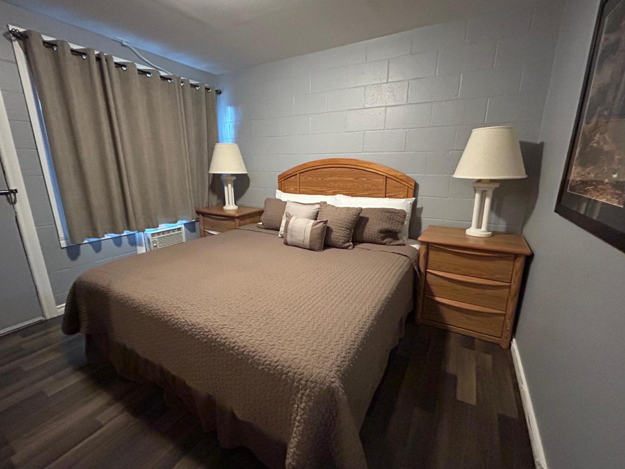 Arrow Lake Motel Fauquier Εξωτερικό φωτογραφία